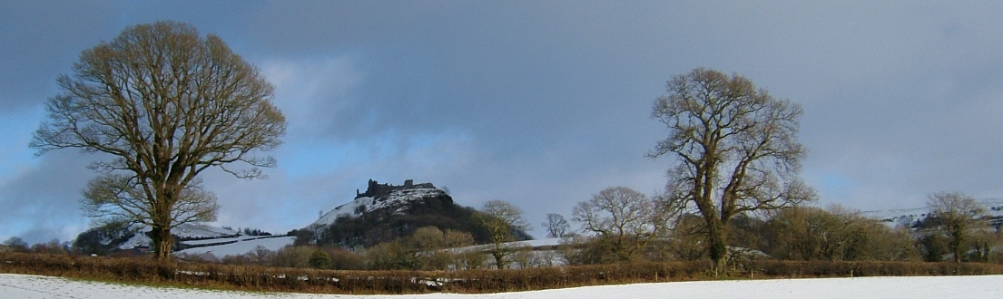 Castell Carreg Cennen in the snow - 1